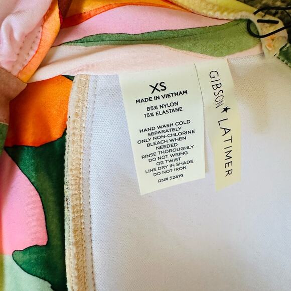 Gibson Latimer 2 Piece Swim suite XS - Picture 7 of 7